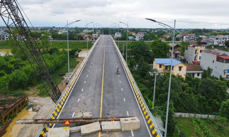 Bắc Giang: Cầu 540 tỷ chưa thể đưa vào sử dụng do thiếu đường dẫn