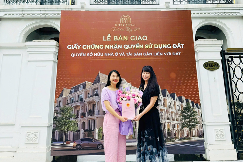 KITA Group liên tục bàn giao sổ đỏ tới khách hàng