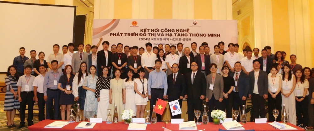 Kết nối công nghệ phát triển đô thị và hạ tầng thông minh năm 2024