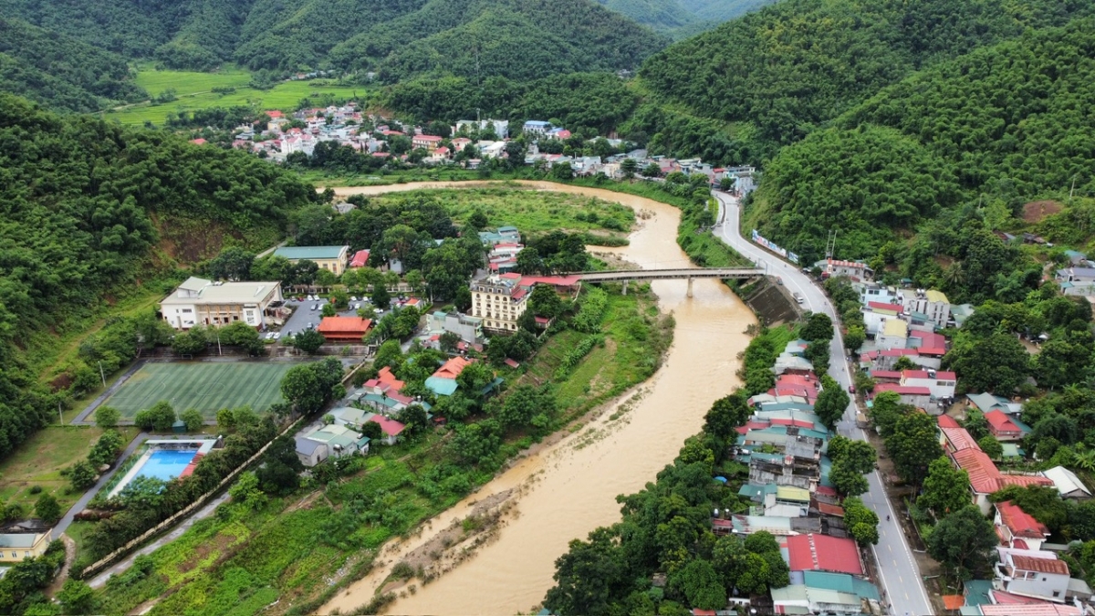 Quan Sơn (Thanh Hóa): Chú trọng đầu tư xây dựng cơ bản