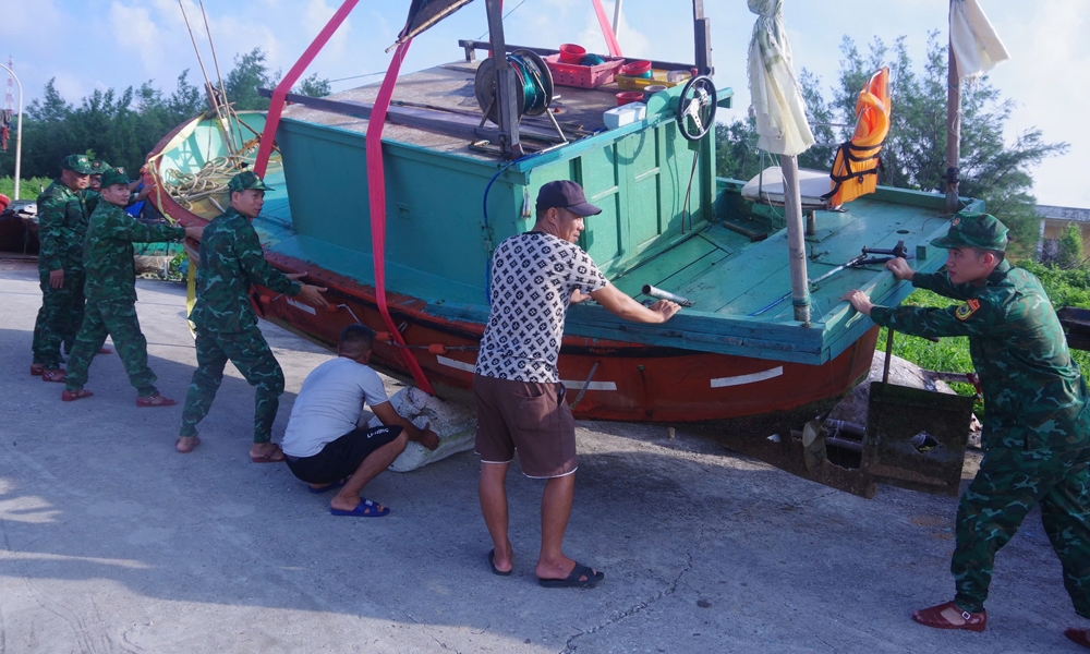 Hải Phòng: Huyện đảo Bạch Long Vĩ kêu gọi tàu thuyền vào tránh trú bão số 3