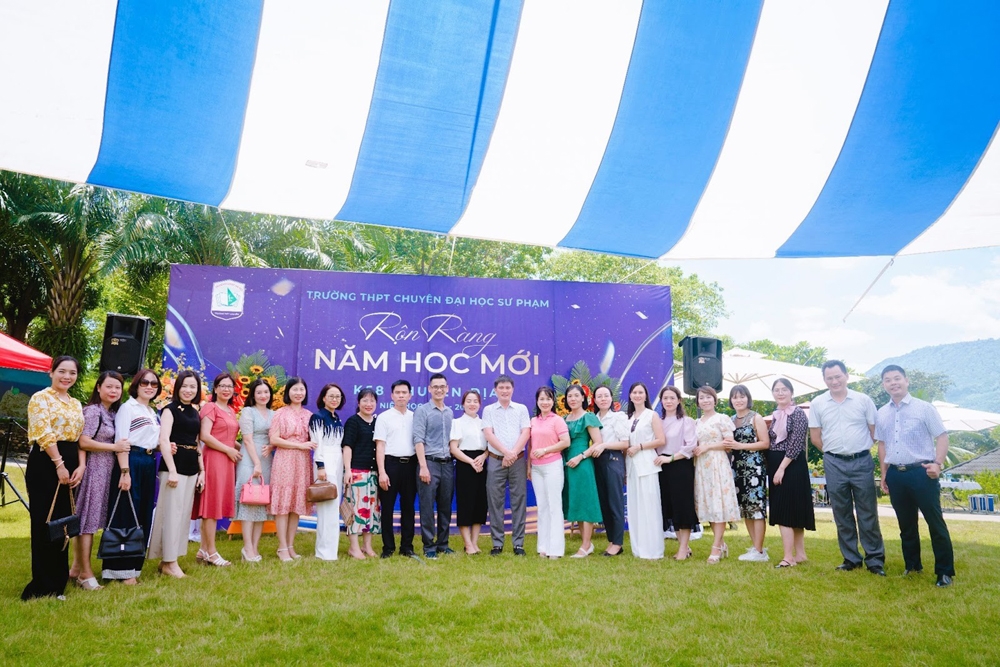 Khai giảng năm học 2024 – 2025: Trường THPT Chuyên Đại học Sư phạm Hà Nội lần đầu tiên chào đón lớp chuyên Địa lý