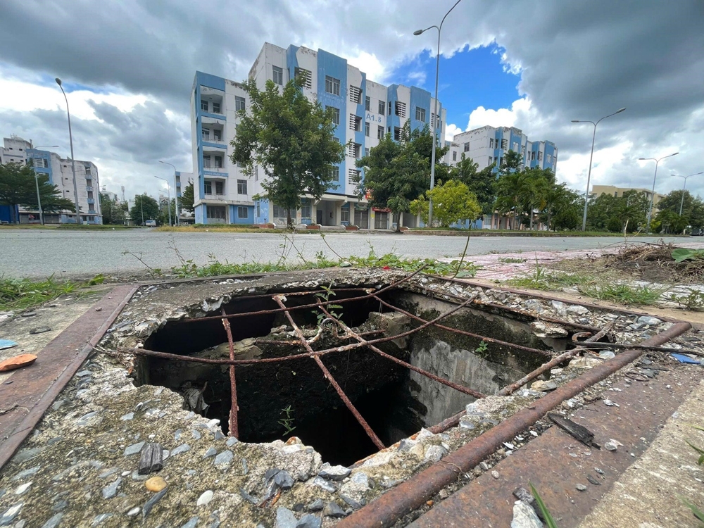 Thành phố Hồ Chí Minh: Hàng chục block chung cư bỏ trống tại khu tái định cư nghìn tỷ ở Bình Chánh