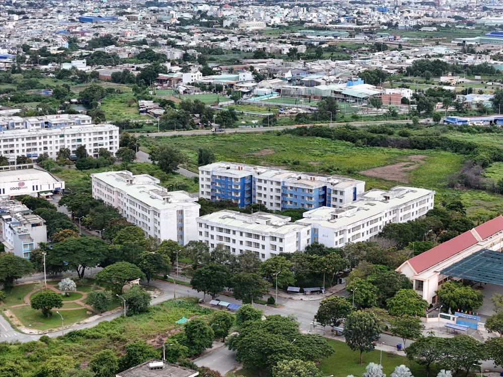 Thành phố Hồ Chí Minh: Hàng chục block chung cư bỏ trống tại khu tái định cư nghìn tỷ ở Bình Chánh