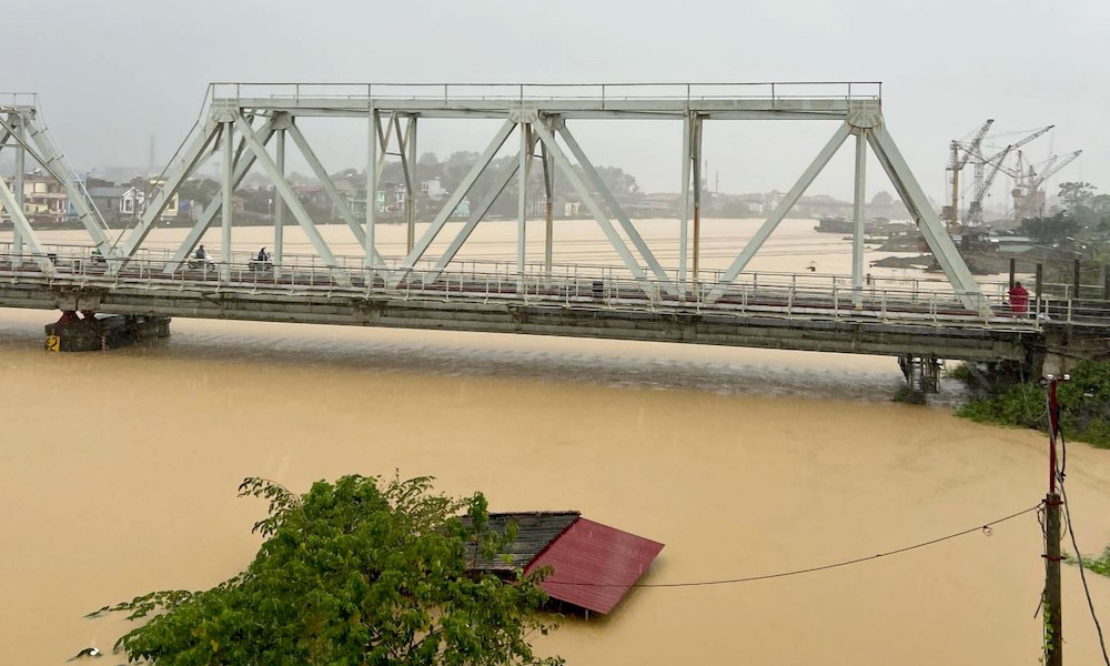 Bắc Ninh: Cầu Đáp Cầu tạm dừng hoạt động đường bộ, đường thủy do mưa lũ