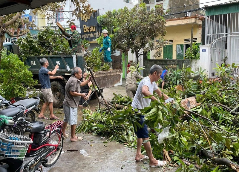 Hạ Long: Hưởng ứng chiến dịch khắc phục hậu quả thiên tai