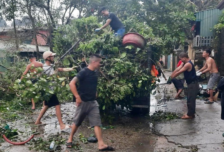 Hạ Long: Hưởng ứng chiến dịch khắc phục hậu quả thiên tai