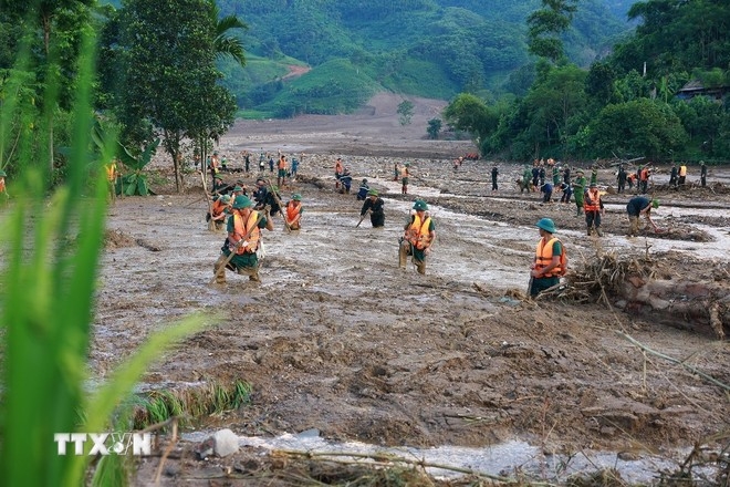 Toàn xã hội sẻ chia, hướng về đồng bào chịu ảnh hưởng của bão lũ