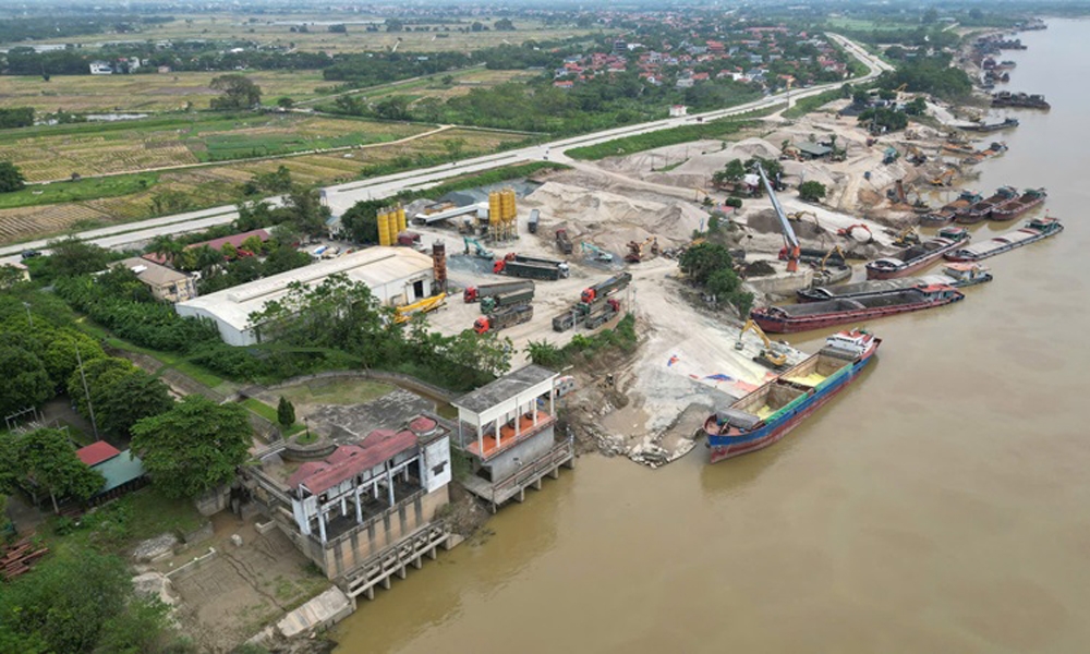 Vĩnh Tường (Vĩnh Phúc): “Lỗ hổng” trong công tác quản lý hoạt động bến cảng