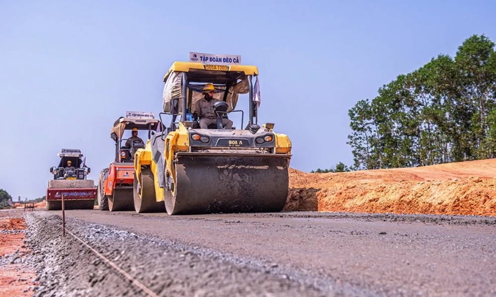 Tăng tốc thi công các Dự án cao tốc Bắc-Nam để đạt 3.000km vào năm 2025