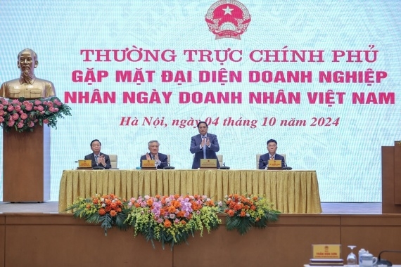 Thủ tướng chủ trì gặp mặt doanh nghiệp nhân Ngày Doanh nhân Việt Nam