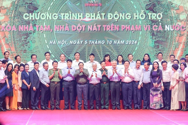 Thủ tướng: Xóa hết nhà tạm, nhà dột nát để không ai bị bỏ lại phía sau trong kỷ nguyên vươn mình của dân tộc