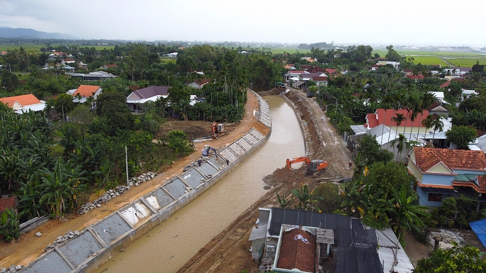 Quảng Ngãi tức tốc hoàn thành các công trình kè chống sạt lở bờ sông