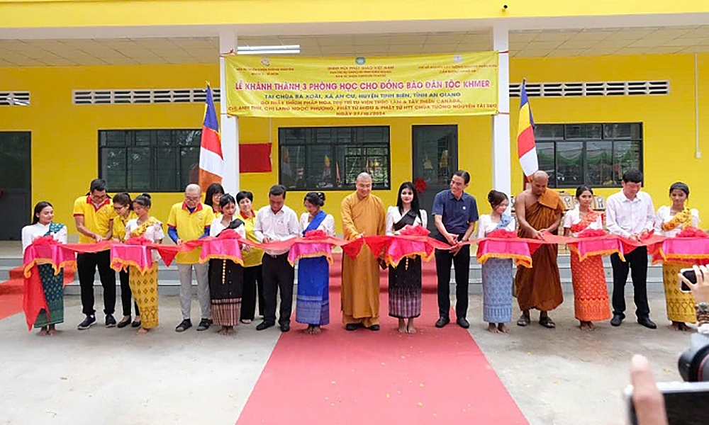 Tịnh Biên (An Giang): Khánh thành 3 phòng học cho học sinh đồng bào dân tộc Khmer tại xã An Cư