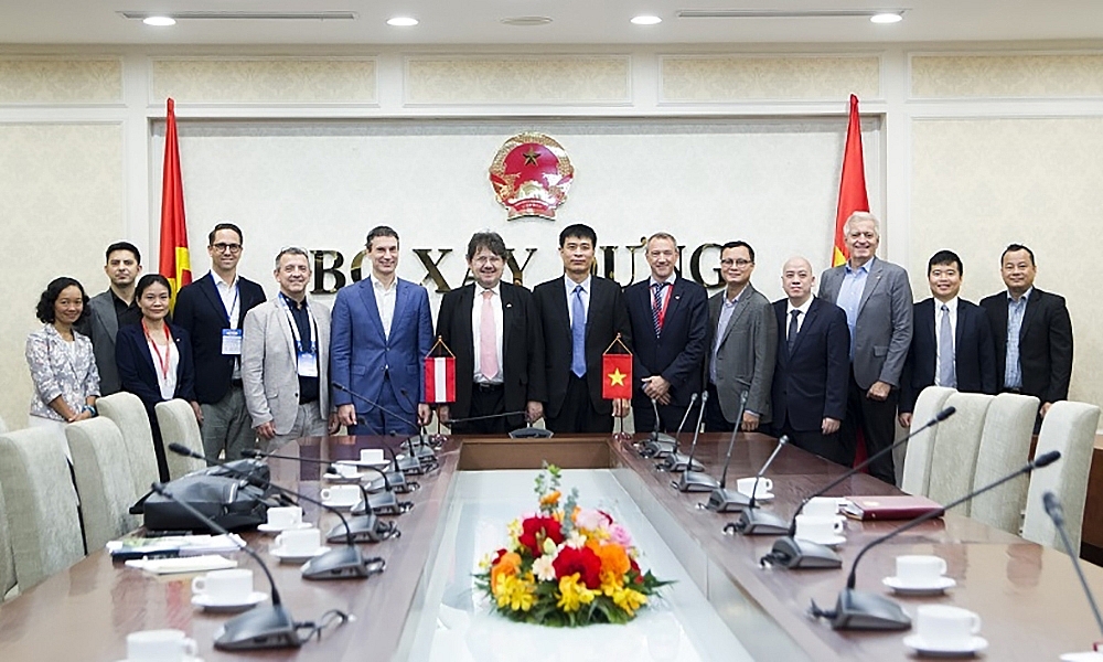 Vietnam and Austria to enhance cooperation in technical infrastructure and green technology