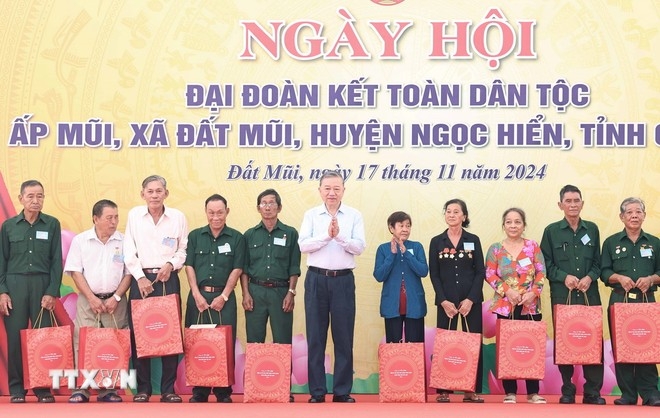 Tổng Bí thư Tô Lâm dự Ngày hội Đại đoàn kết toàn dân tộc tại ấp Mũi của Cà Mau