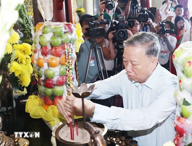 Tổng Bí thư Tô Lâm dự Ngày hội Đại đoàn kết toàn dân tộc tại ấp Mũi của Cà Mau