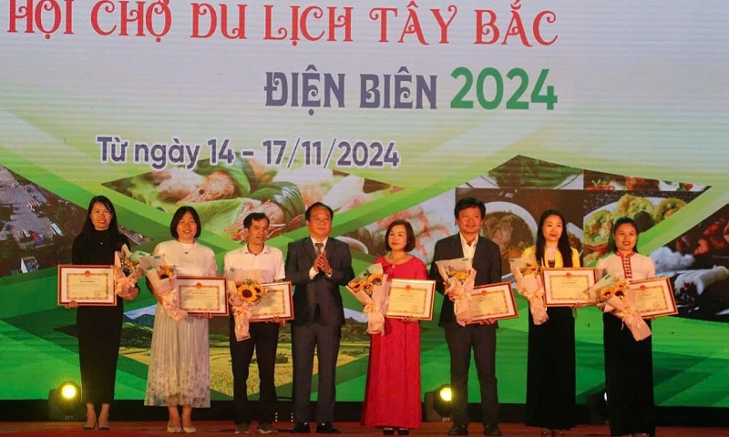 Bế mạc Liên hoan Ẩm thực toàn quốc và Hội chợ Du lịch Tây Bắc - Điện Biên năm 2024