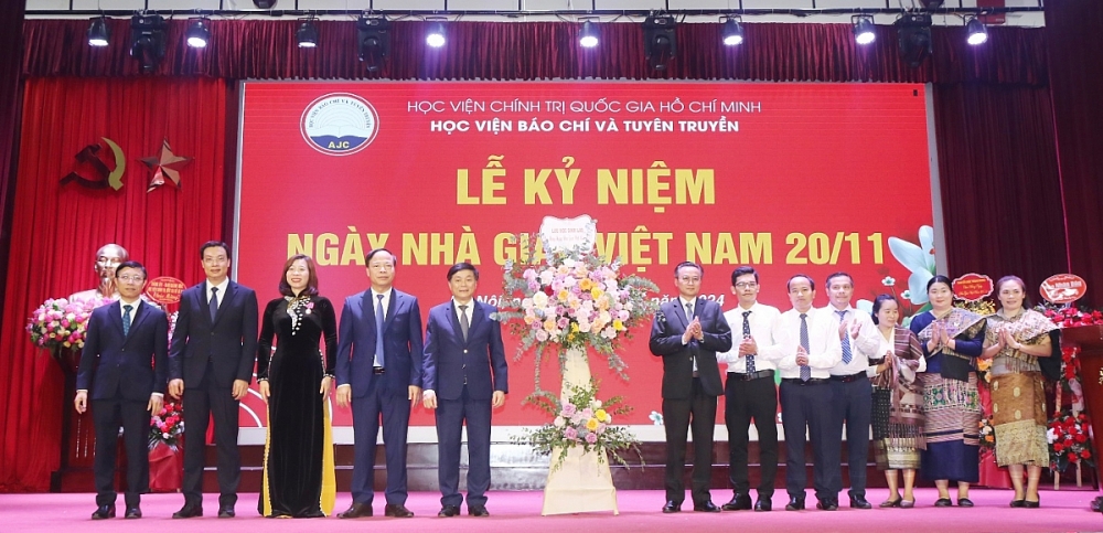 Học viện Báo chí và Tuyên truyền: Tri ân các thế hệ nhà giáo, khẳng định vị thế trung tâm đào tạo báo chí hàng đầu