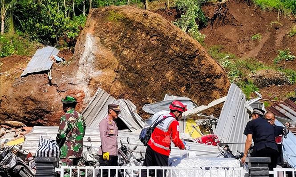 Lũ quét và lở đất ở Indonesia khiến 19 người thiệt mạng