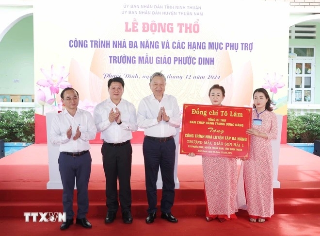 Tổng Bí thư Tô Lâm thăm và kiểm tra một số cơ sở kinh tế-xã hội tại Ninh Thuận