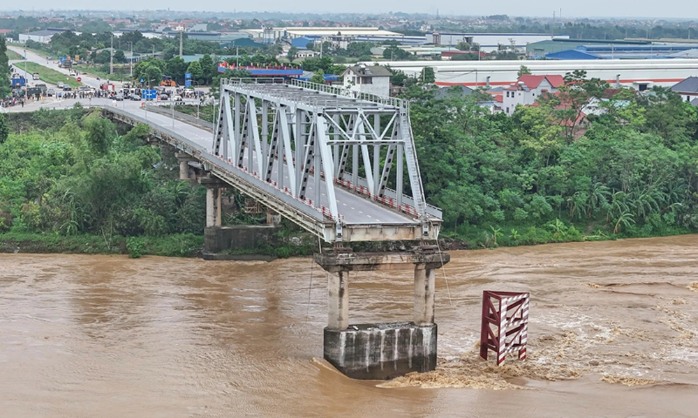 Phú Thọ: Cầu Phong Châu được chi hơn 635 tỷ đồng để xây dựng mới, khẩn cấp