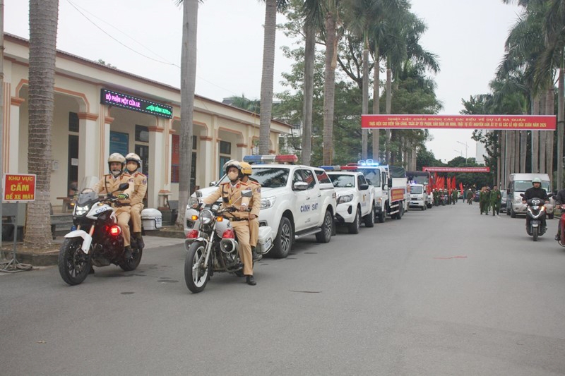 Bình Xuyên (Vĩnh Phúc): Ra quân trấn áp tội phạm, bảo đảm an ninh, trật tự Tết Nguyên đán Ất Tỵ và các lễ hội đầu Xuân