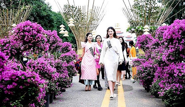 Festival Hoa Mê Linh: Bản hòa ca đầy màu sắc, kết nối quá khứ, hiện tại và tương lai