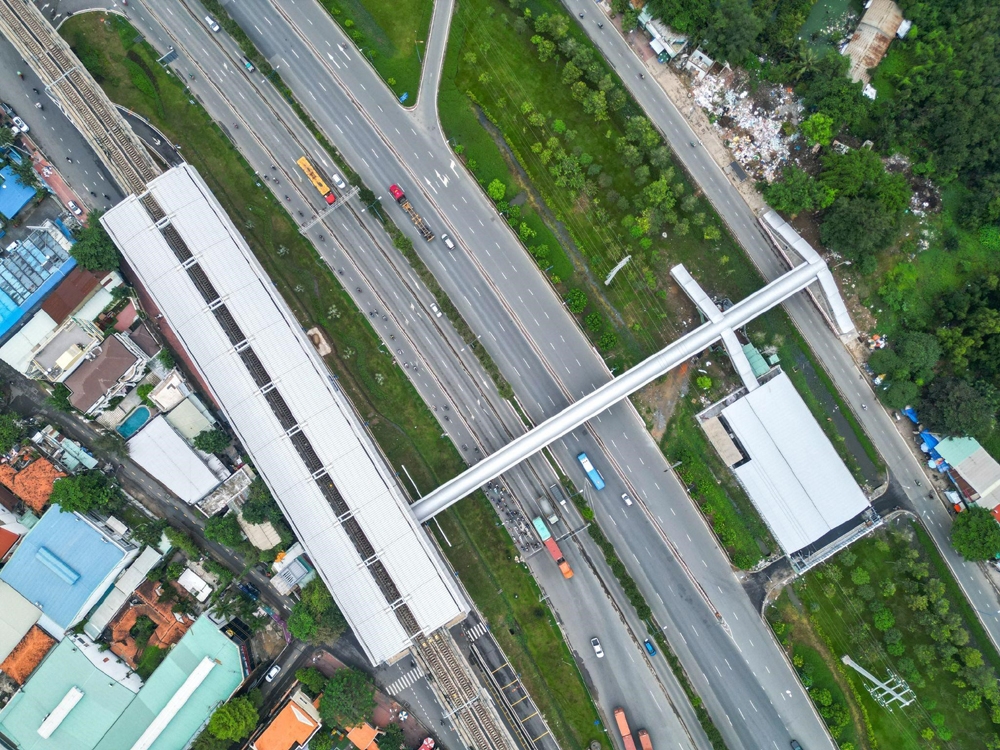 Loạt cầu bộ hành nối Metro Bến Thành - Suối Tiên trước ngày vận hành chính thức