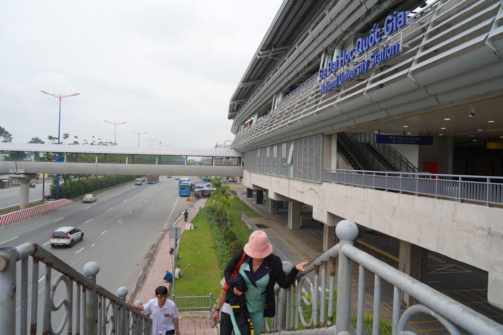 Loạt cầu bộ hành nối Metro Bến Thành - Suối Tiên trước ngày vận hành chính thức