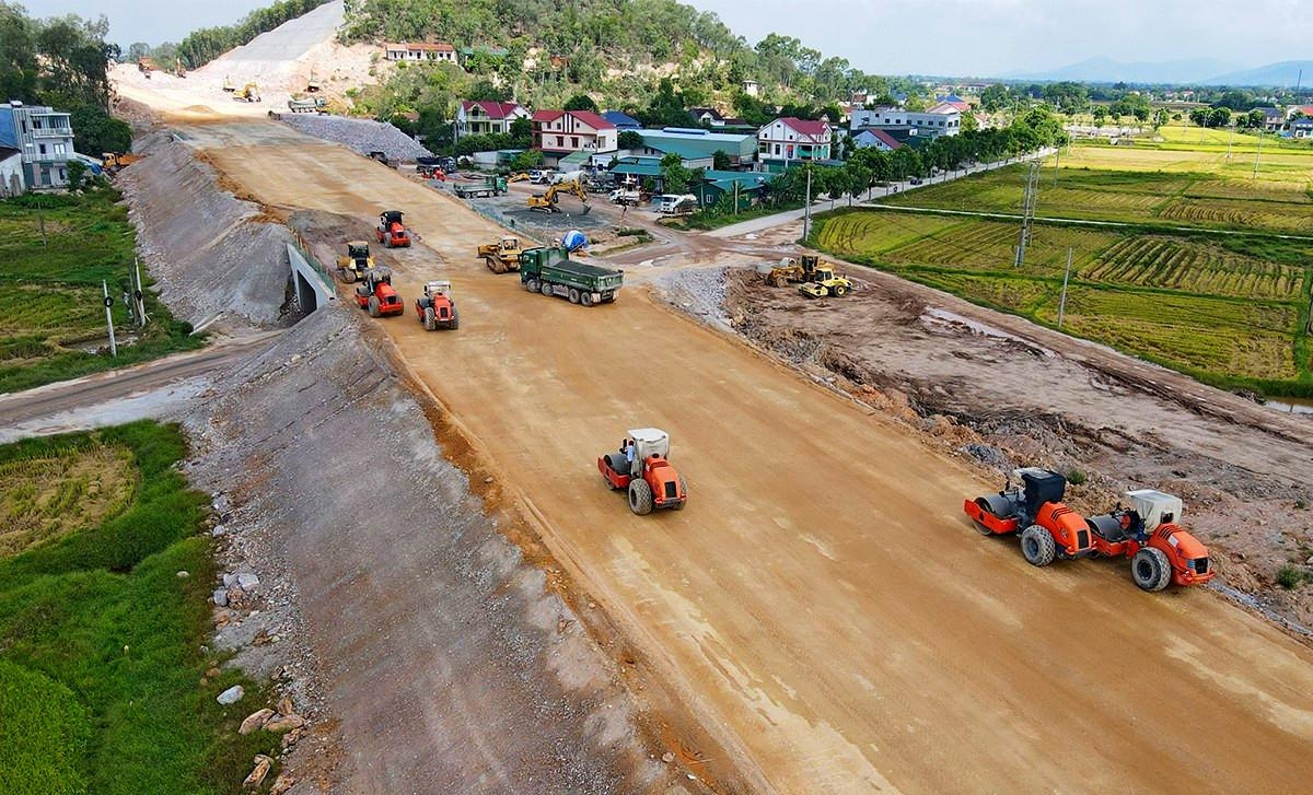 Hà Tĩnh: Khẩn trương hoàn thành giải phóng mặt bằng đường bộ cao tốc Bắc - Nam đoạn qua huyện Can Lộc