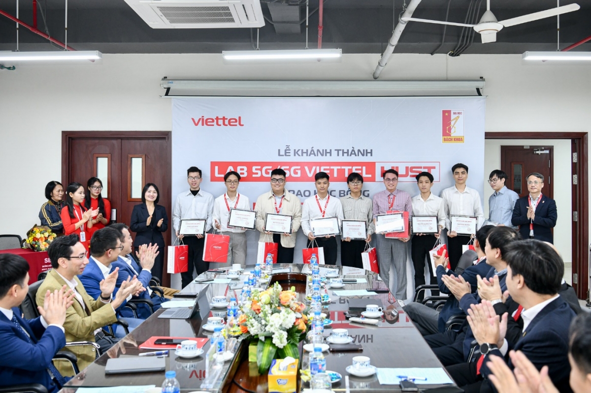 Viettel tài trợ phòng thí nghiệm 5G/6G Đại học Bách Khoa Hà Nội và 9 suất học bổng tài năng nghiên cứu