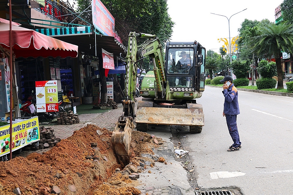 Thành phố Quảng Ngãi: 60 ngày hoàn thành nâng cấp đường và Quảng trường Phạm Văn Đồng