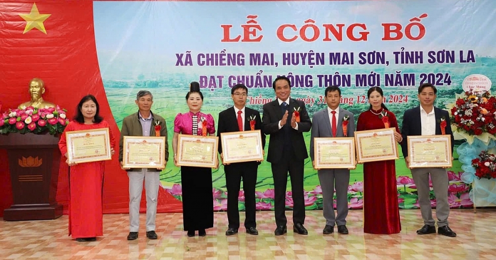 Mai Sơn (Sơn La): Xã Chiềng Mai đạt chuẩn nông thôn mới