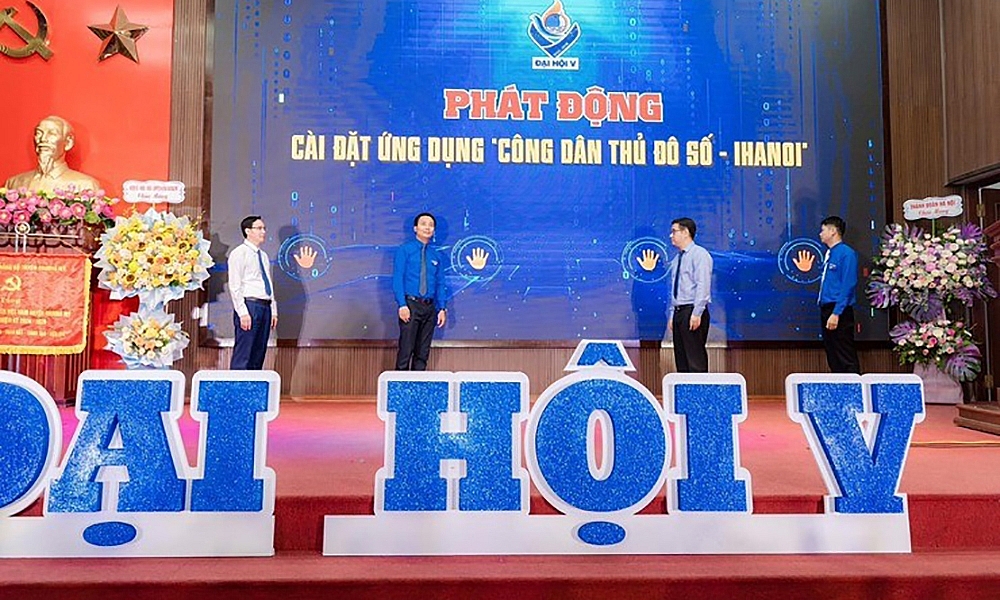 Hà Nội: Chương Mỹ vươn lên dẫn đầu Thành phố về cài đặt, kích hoạt iHanoi