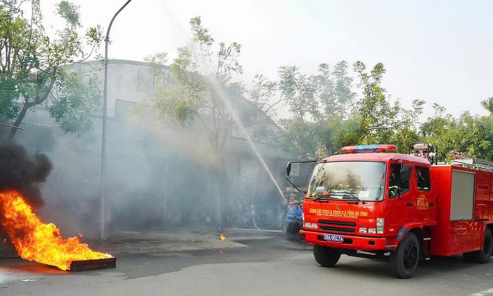 Hà Tĩnh: Chủ động ứng phó với nguy cơ cháy nổ dịp Tết Nguyên đán Ất Tỵ 2025