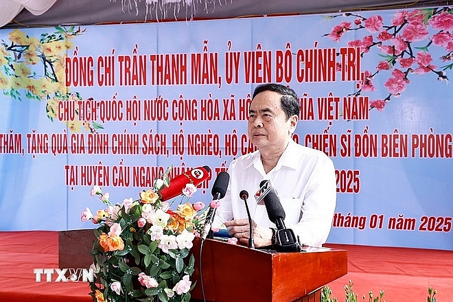 Chủ tịch Quốc hội: Tỉnh Trà Vinh quan tâm, chăm lo gia đình chính sách, hộ nghèo