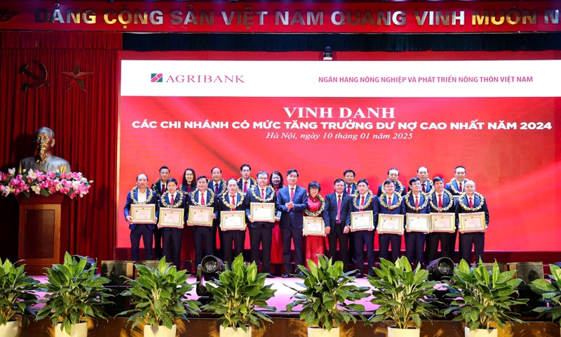 Agribank tổ chức Hội nghị tổng kết hoạt động kinh doanh năm 2024, triển khai nhiệm vụ năm 2025