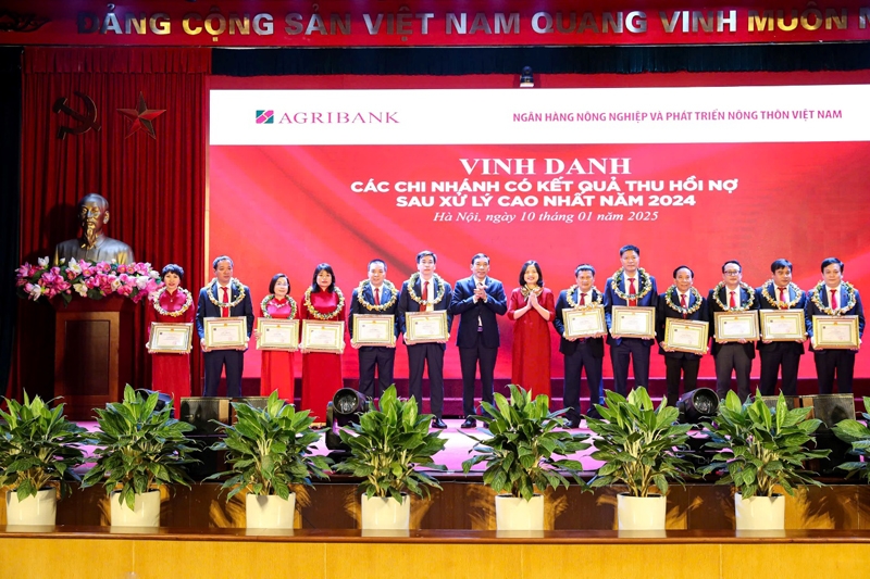 Agribank tổ chức Hội nghị tổng kết hoạt động kinh doanh năm 2024, triển khai nhiệm vụ năm 2025