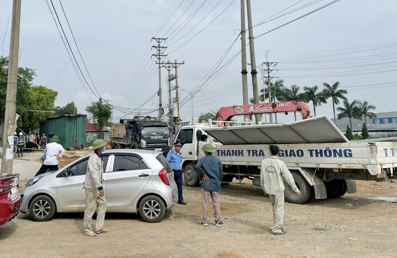 Vĩnh Phúc: Tăng cường giải toả hành lang an toàn giao thông dịp Tết Nguyên đán và lễ hội Xuân 2025