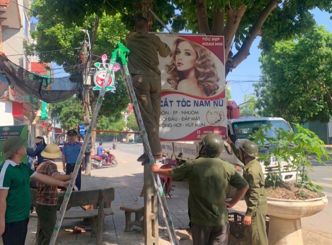 Vĩnh Phúc: Tăng cường giải toả hành lang an toàn giao thông dịp Tết Nguyên đán và lễ hội Xuân 2025