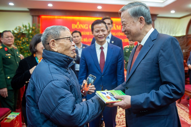 Tổng Bí thư Tô Lâm kỳ vọng: “Bắc Ninh đoàn kết, đổi mới, sáng tạo - hiện đại, văn minh, bản sắc”