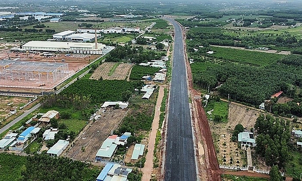 Điều chỉnh thiết kế dải phân cách giữa các dự án đường bộ cao tốc bảo đảm tối ưu, phù hợp quy chuẩn kỹ thuật