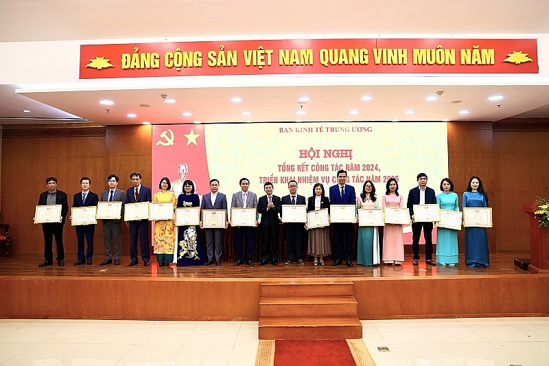 Ban Kinh tế Trung ương triển khai nhiệm vụ năm 2025