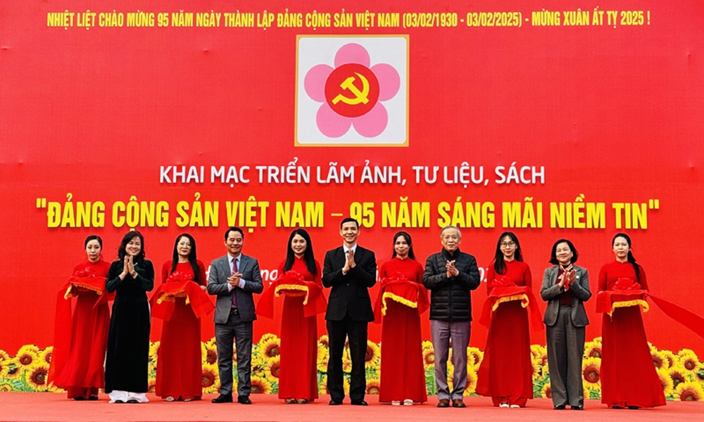 Hải Phòng: Khai mạc Triển lãm “Đảng Cộng sản Việt Nam - 95 năm Sáng mãi niềm tin”