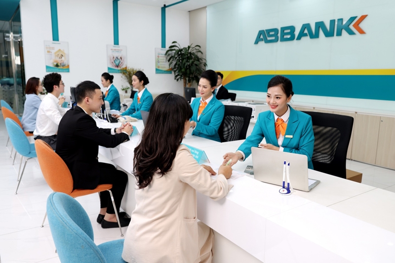 ABBANK thành lập uỷ ban chiến lược phát triển bền vững ESG với vai trò dẫn dắt của ông Vũ Văn Tiền