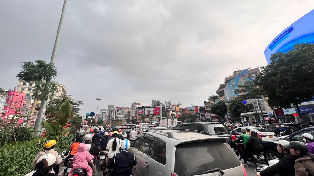 Hà Nội: Nhiều tuyến đường ùn tắc trong ngày đầu kỳ nghỉ Tết Nguyên đán Ất Tỵ