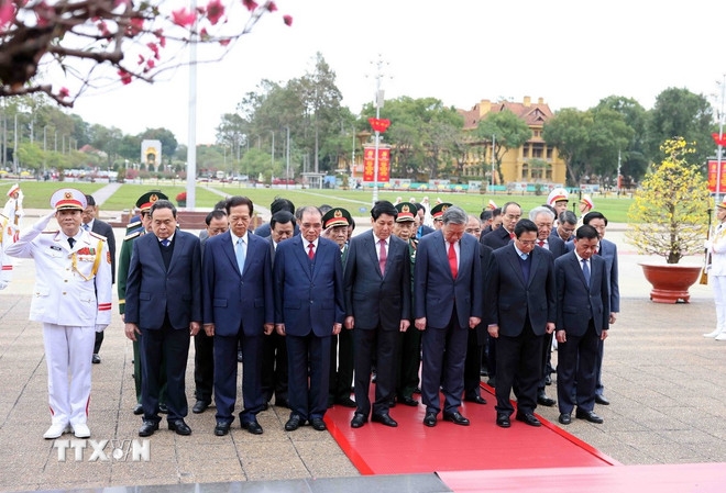 95 năm Ngày thành lập Đảng: Lãnh đạo Đảng, Nhà nước viếng Chủ tịch Hồ Chí Minh