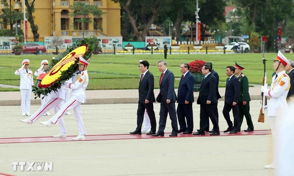 95 năm Ngày thành lập Đảng: Lãnh đạo Đảng, Nhà nước viếng Chủ tịch Hồ Chí Minh