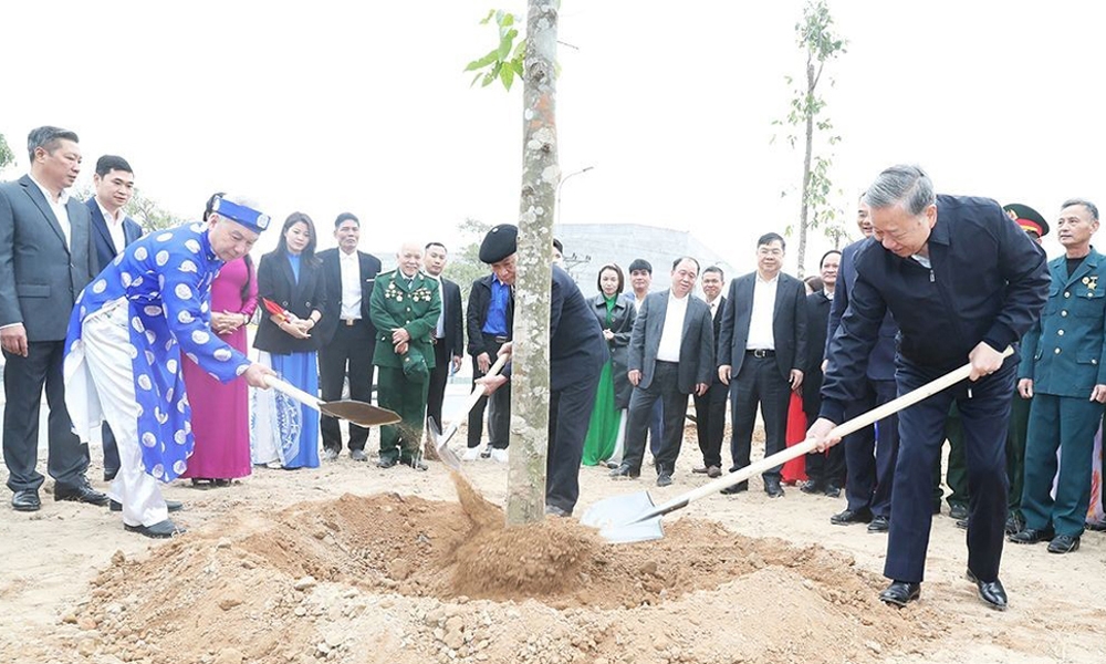 Tổng Bí thư Tô Lâm dự Lễ phát động Tết trồng cây đời đời nhớ ơn Bác tại Hưng Yên